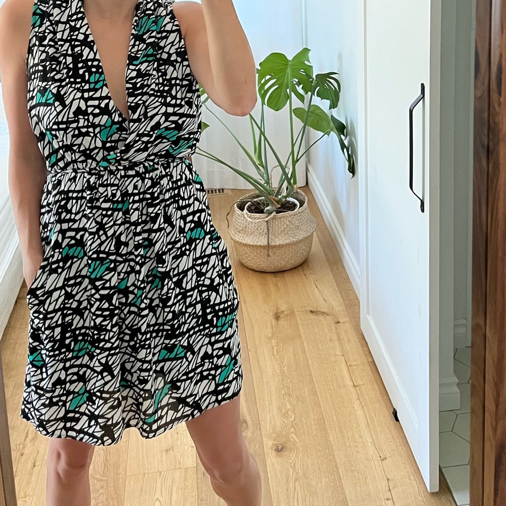 Collective Concepts pocketed and tie mini dress Small